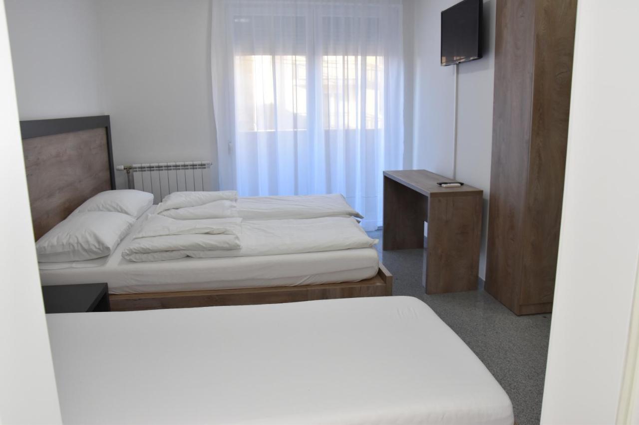 Motel Centar Биелина Экстерьер фото