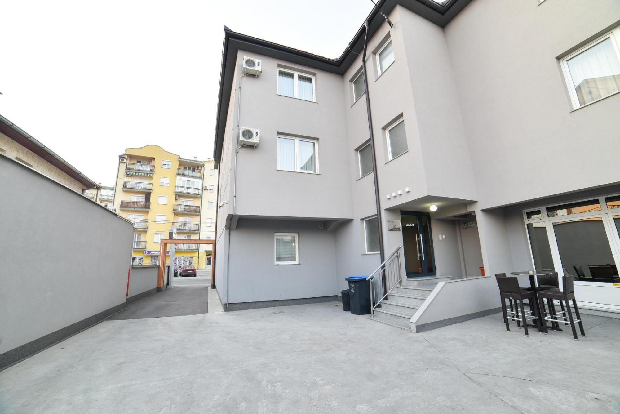 Motel Centar Биелина Экстерьер фото