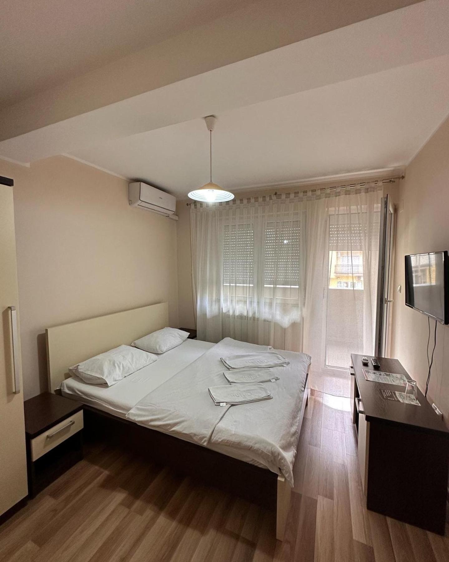Motel Centar Биелина Экстерьер фото