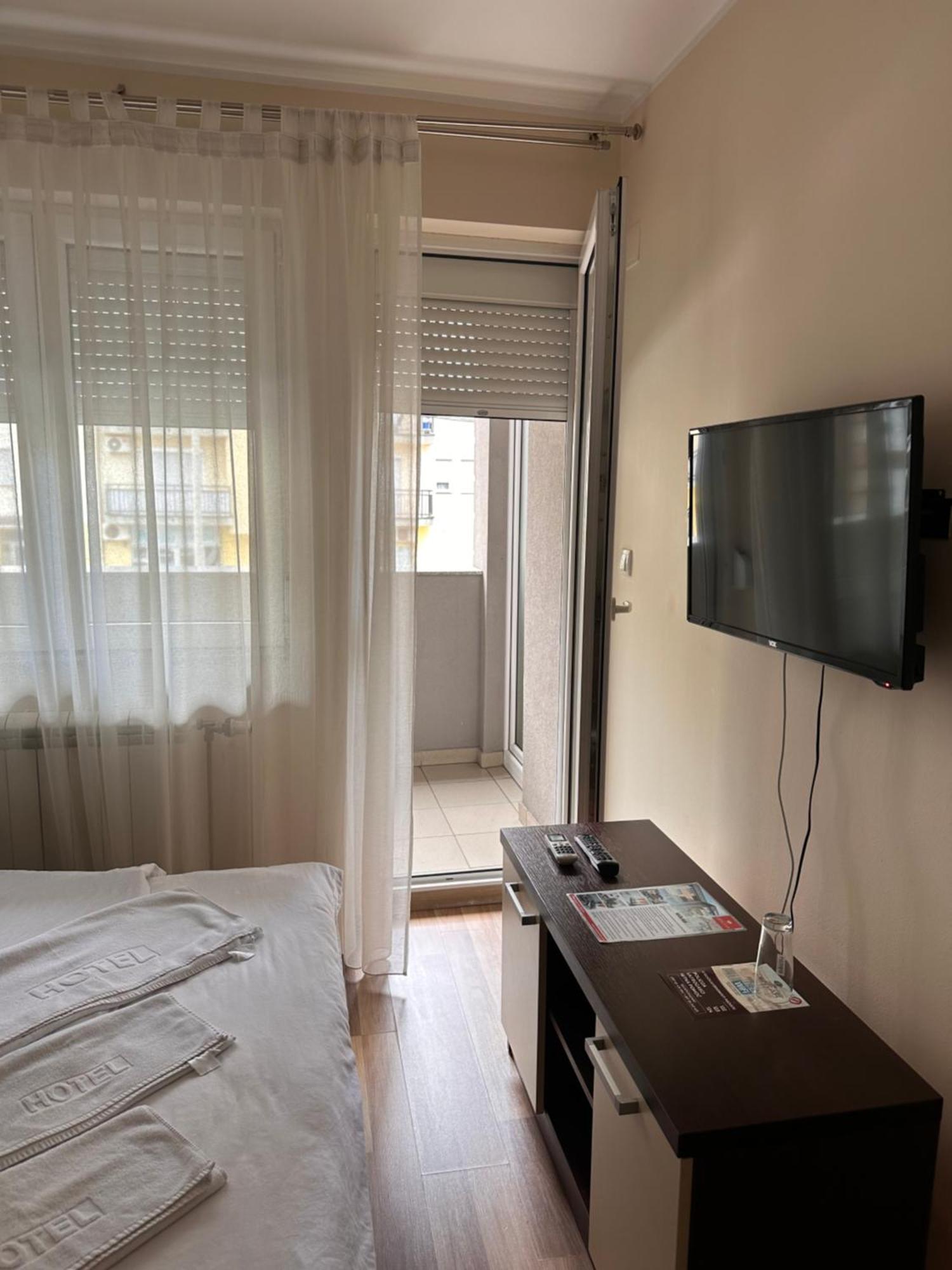 Motel Centar Биелина Экстерьер фото
